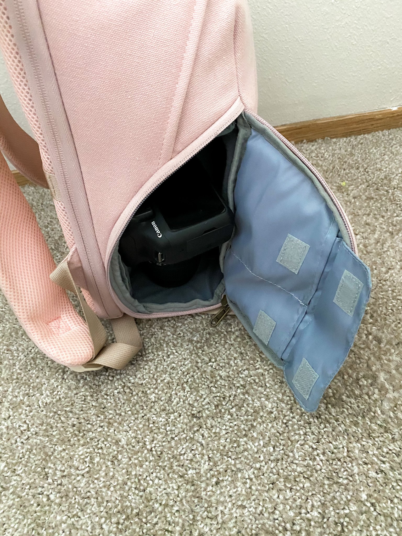 The Brevite Jumper Review  Fan-Favorite Everyday Camera Bag - Moment